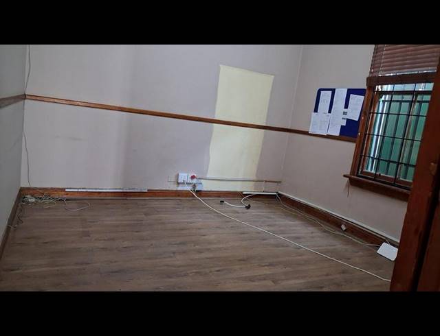 BUSINESS PROPERTY TO RENT IN SUNNYSIDE